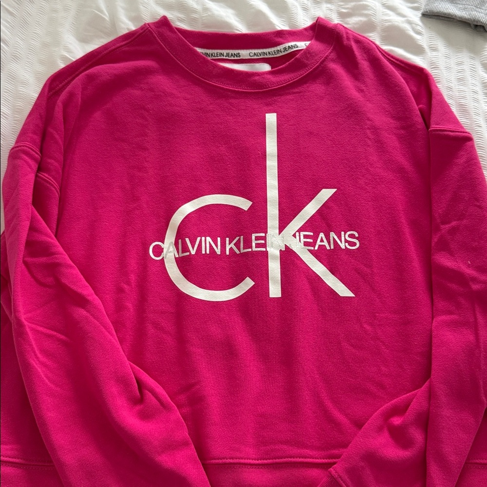 Calvin Klein Fuchsia Logo Crop Sweatshirt